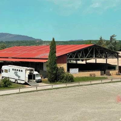 manege centre equestre du poet sisteron